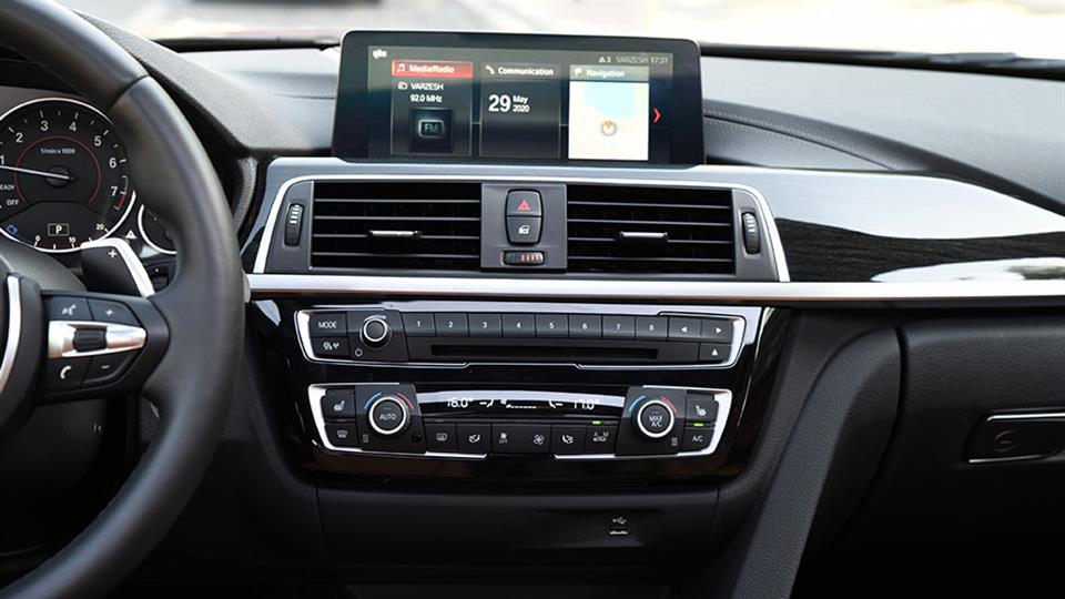 امکانات و آپشن های ب‌ام‌و 330i